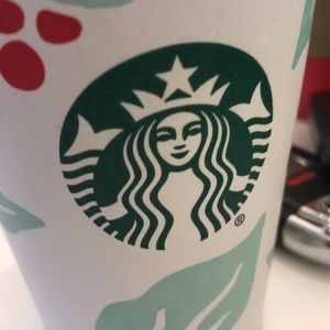 Meet your Posher, Yasmine